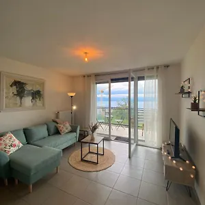 Avec Vue Imprenable Sur Le Leman , Évian-les-Bains France
